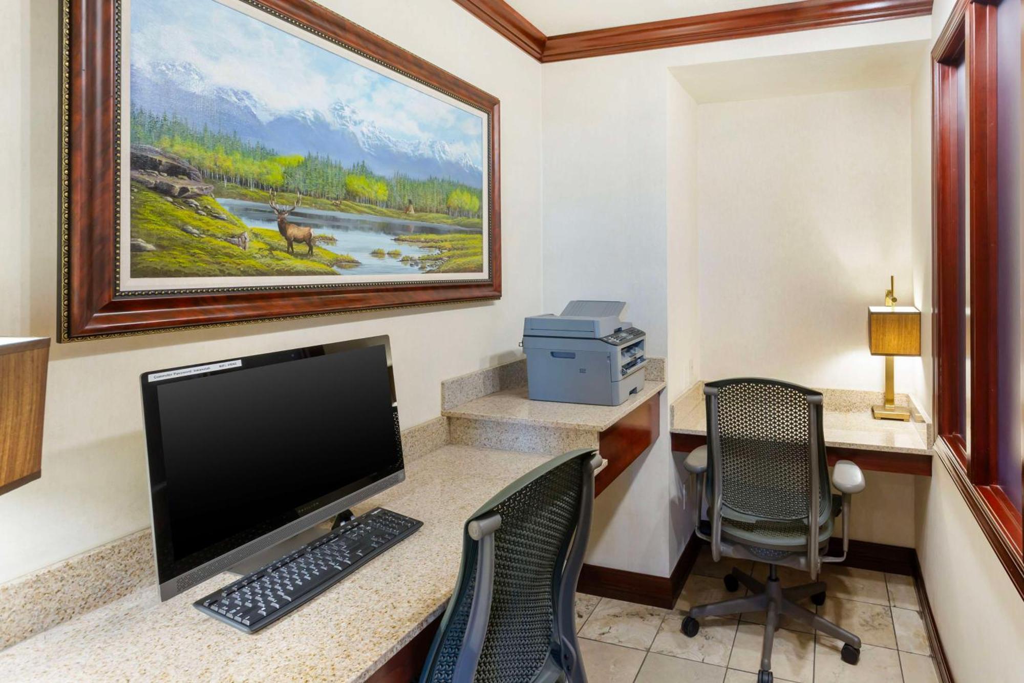 Best Western Plus Weston Inn Logan Eksteriør billede